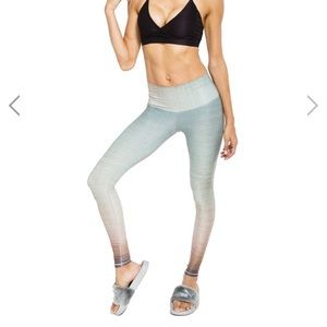 Niyama Sol Moroccan Mint Beachcomber leggings